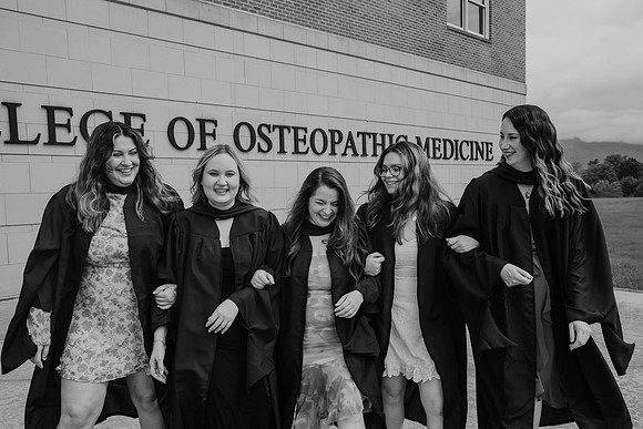 Grad Girls10