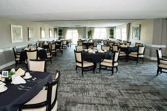 Main Dining Room Empty8