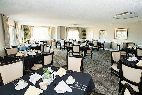 Main Dining Room Empty9
