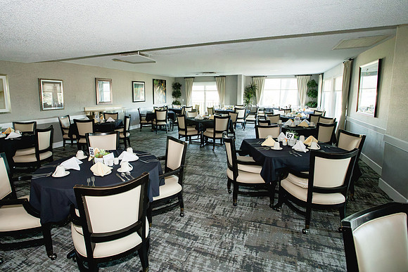 Main Dining Room Empty10