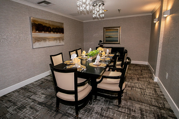 Main Dining Room Empty14