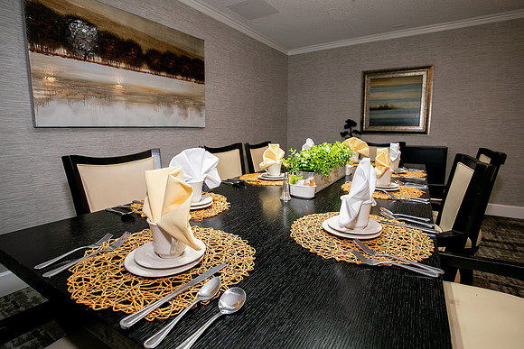 Main Dining Room Empty16