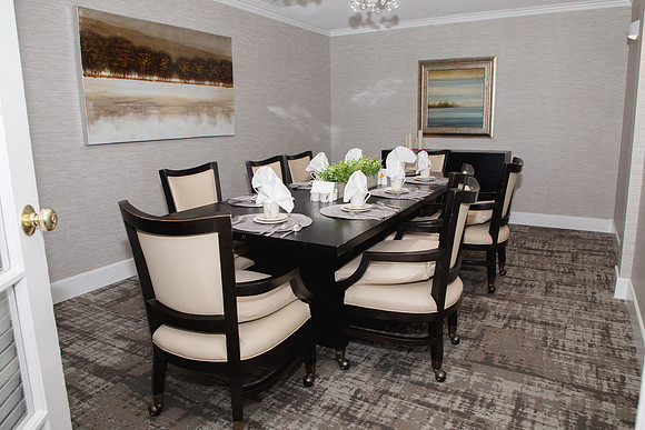Main Dining Room Empty17