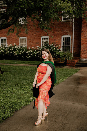 Grad Girls100