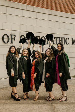 Grad Girls20