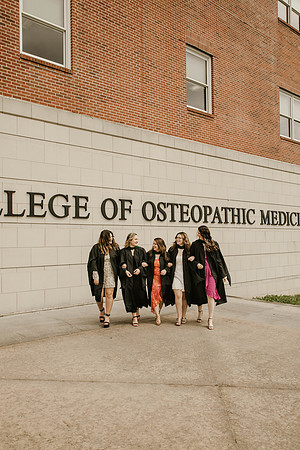 Grad Girls4